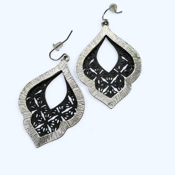 Black and Silver Tone Pierced Statement Earrings Dangling Large Lace-like Gothic - Picture 3 of 4